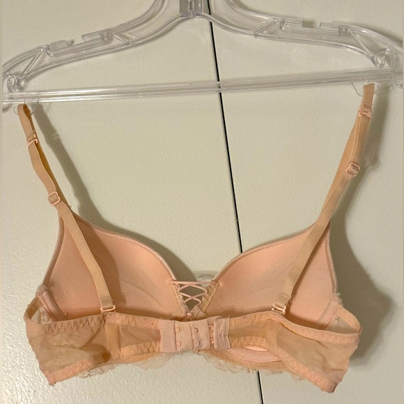 La Senza pink lace and crystal push up bra size 32B - Picture 2 of 3